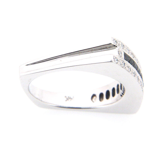 Black Diamond and Diamond Pave Ring Band in 14K White Gold (0.25 ct. tw.)