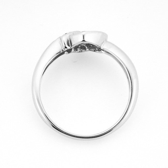 18K White Gold Diamond Heart and Arrow Ring (0.29 ct. tw.)